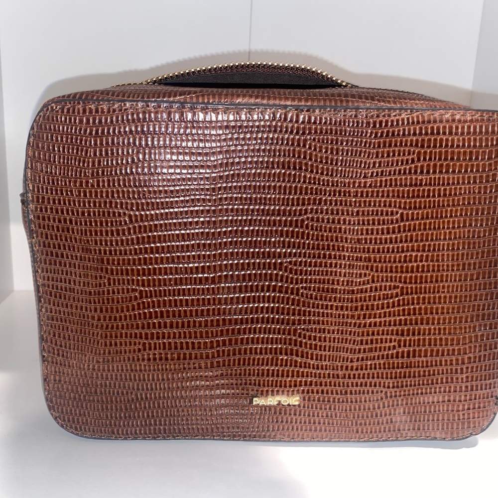 Cross Body Bag - Tan with gold hardware - Picture 4 of 6